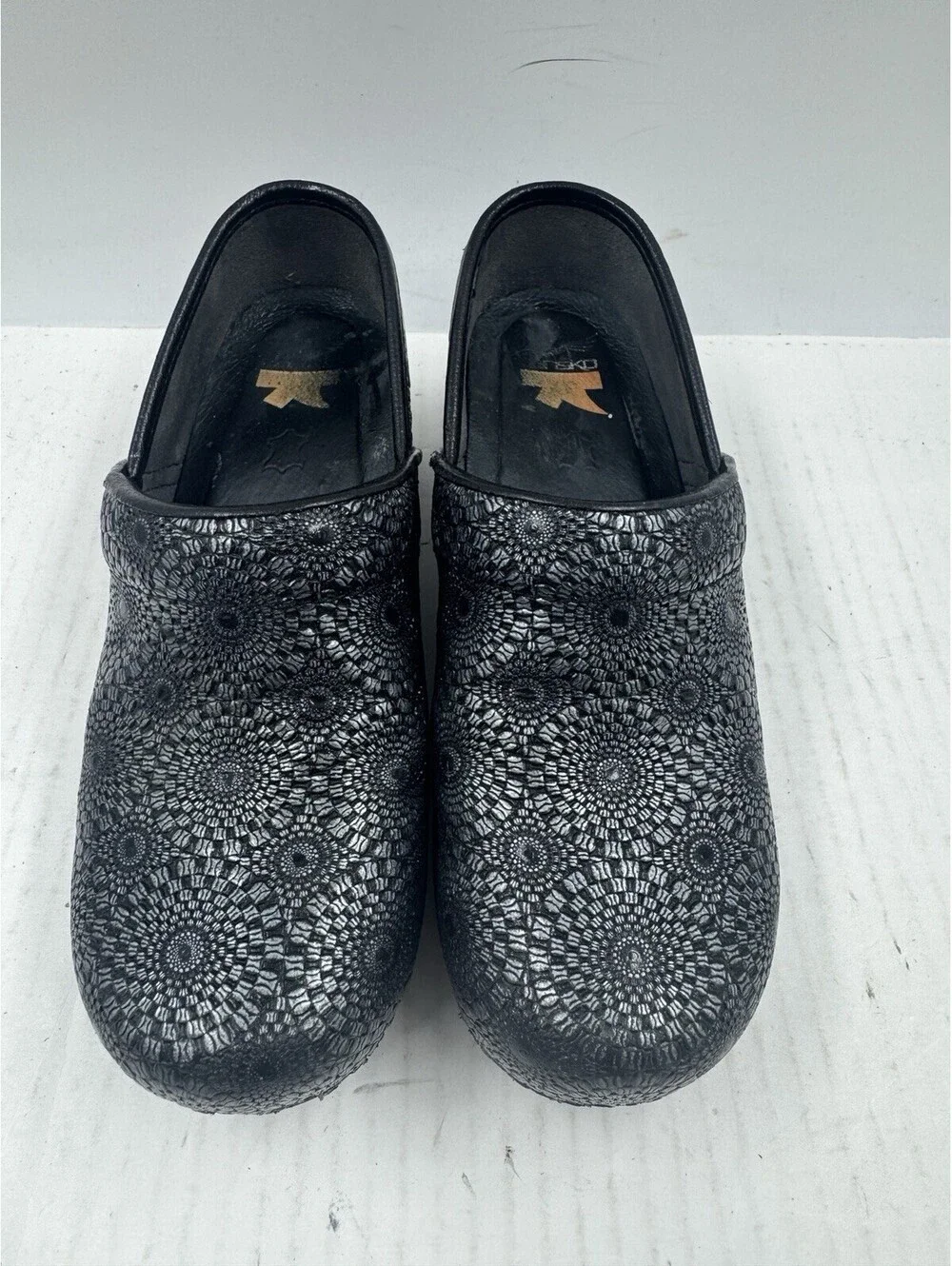 Dansko Pro XP Women's Size 7 Black  Medallion Embossed Leather Clog Shoes